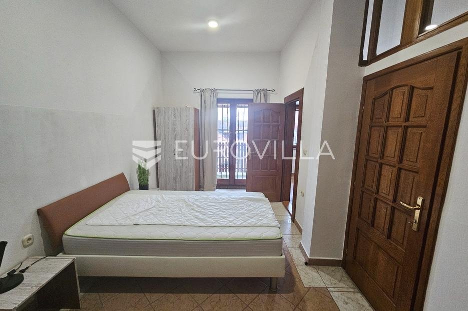 House For sale - Vukovarsko-srijemska Vinkovci - foto 1/12