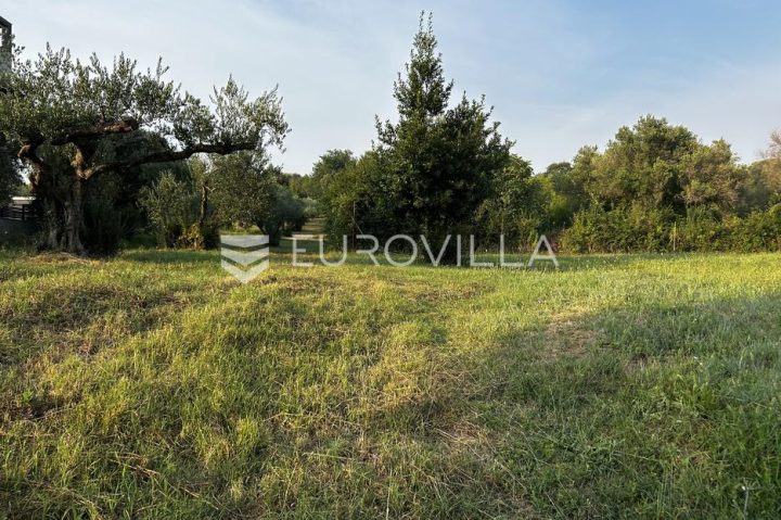 Land for sale 487 m² – Diklo
