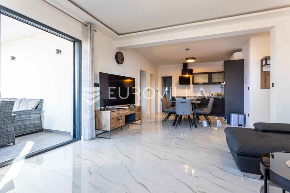 Kuća Na prodaju -  Vodice