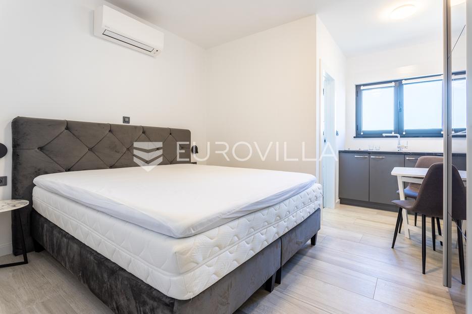 Kuća Na prodaju -  Vodice