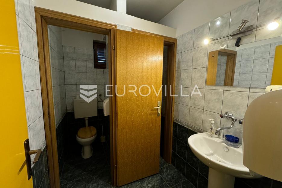 Lokal użytkowy Na sprzedaż -  Vrpolje