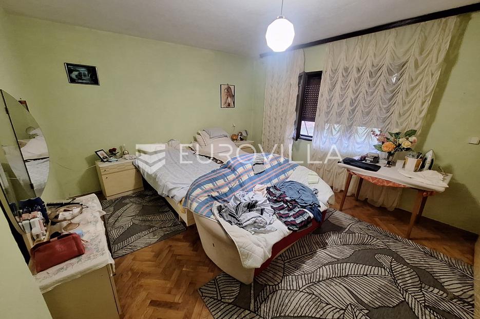 Hiša Na predaj -  Generalski Stol