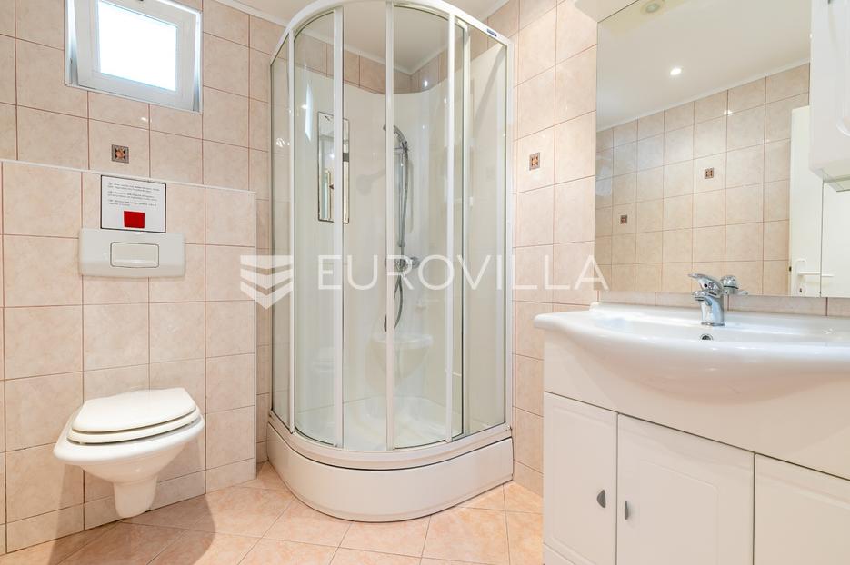 Casa In vendita -  Blato