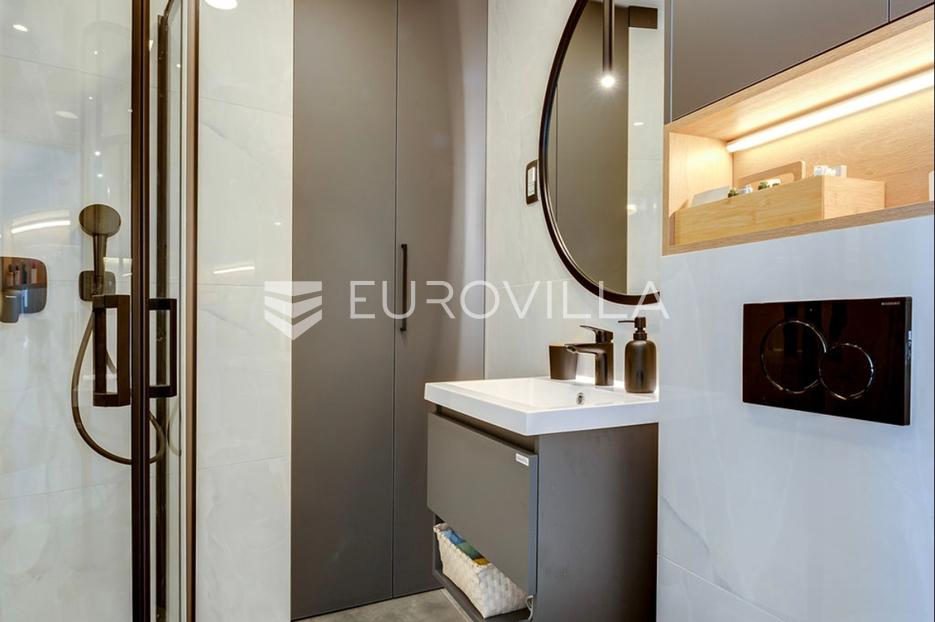 Appartement À vendre - Primorsko-goranska Opatija