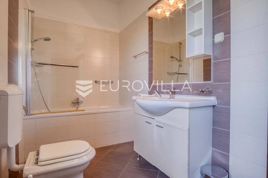 Kuća Na prodaju -  Tinjan