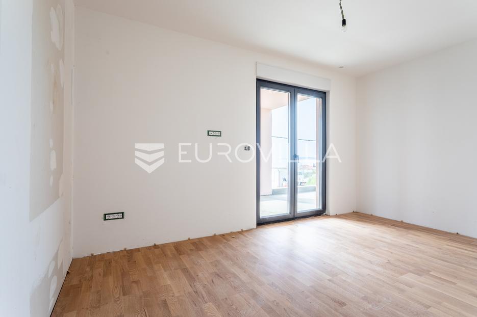 Flat For sale -  Podstrana