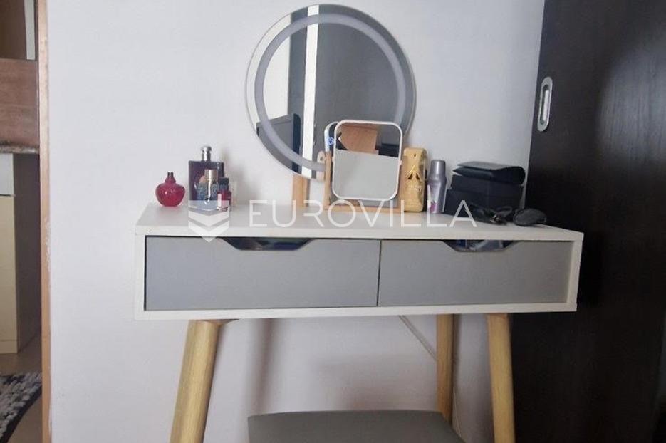 Haus Zu verkaufen -  Ližnjan