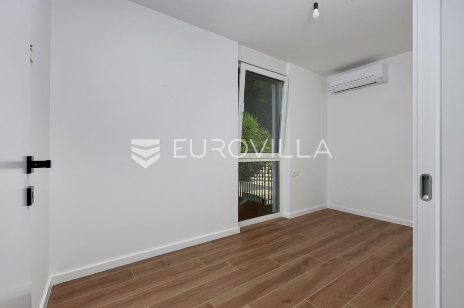 Appartamento In vendita - Primorsko-goranska Omišalj