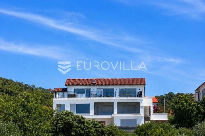 House for sale 666 m² – Barbat Na Rabu