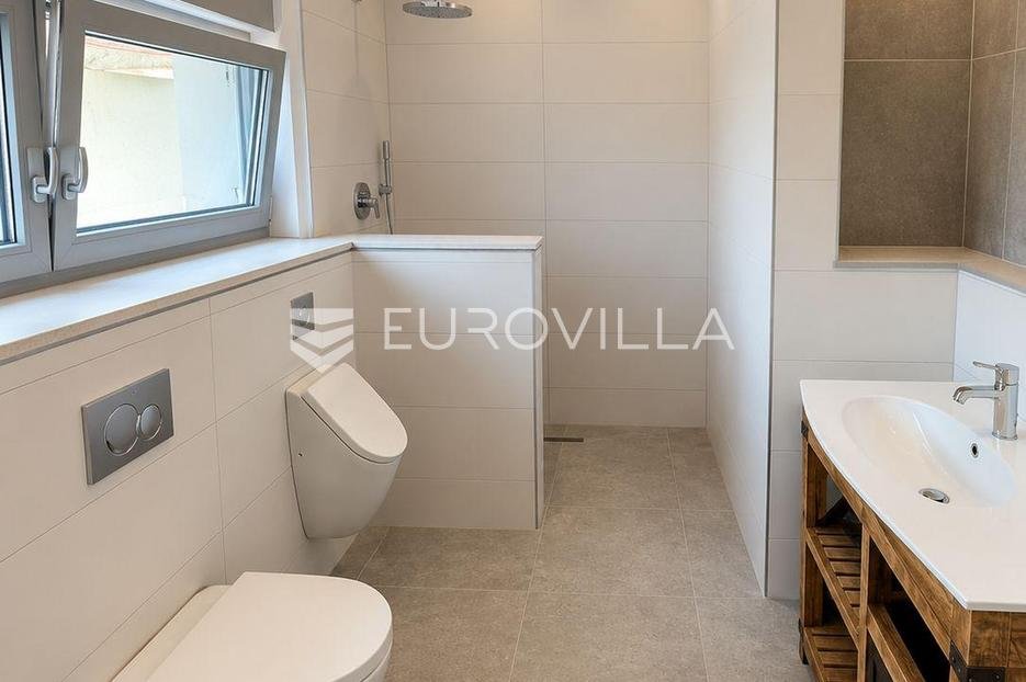 House For sale - Primorsko-goranska Rab