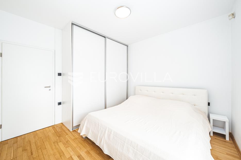 Apartma Na predaj -  Maksimir