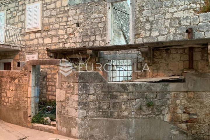 Haus Zu verkaufen - Splitsko-dalmatinska Milna - foto 3/6