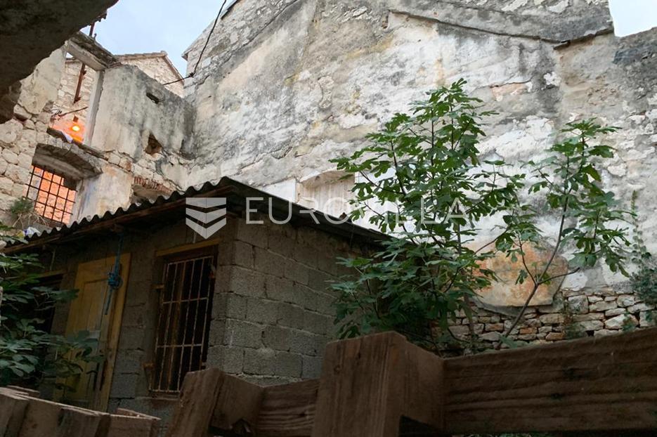 Kuća Na prodaju -  Milna
