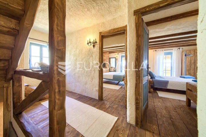 Haus Zu verkaufen - Primorsko-goranska Malinska-dubašnica - foto 4/26