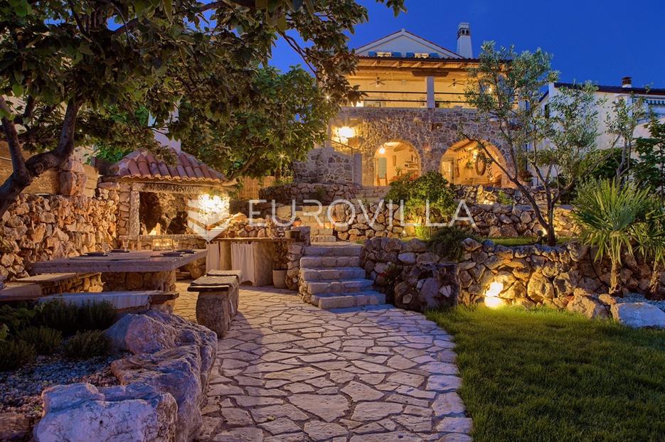 Kuća Na prodaju -  Malinska-Dubašnica