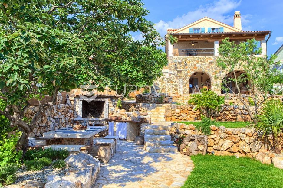 Kuća Na prodaju -  Malinska-Dubašnica