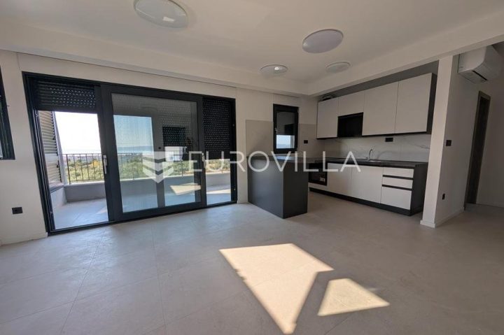 Locaux commerciaux à louer 86 m² – Kaštel Stari