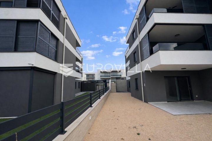 Apartmán na prodej 96 m² – Šimuni