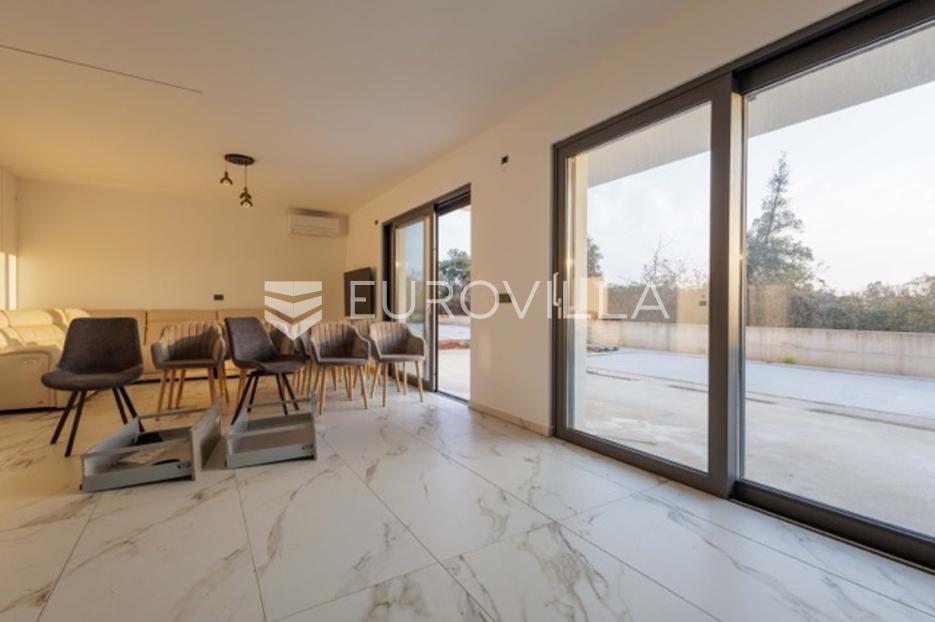 Maison À vendre -  Funtana