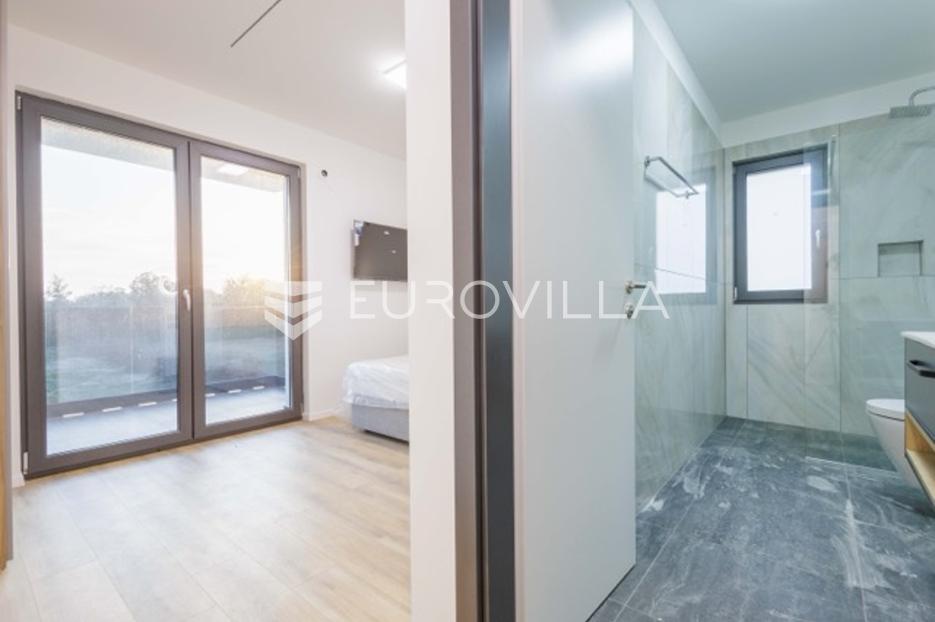 Maison À vendre -  Funtana