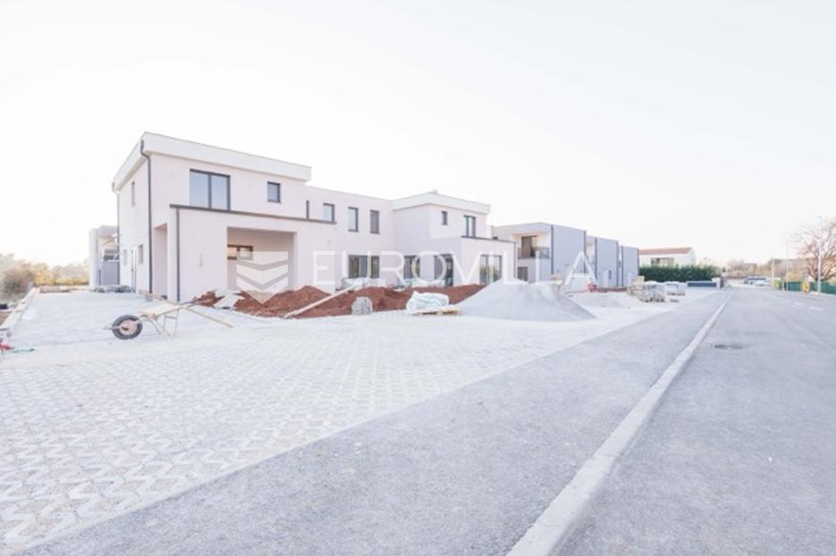 Maison À vendre -  Funtana