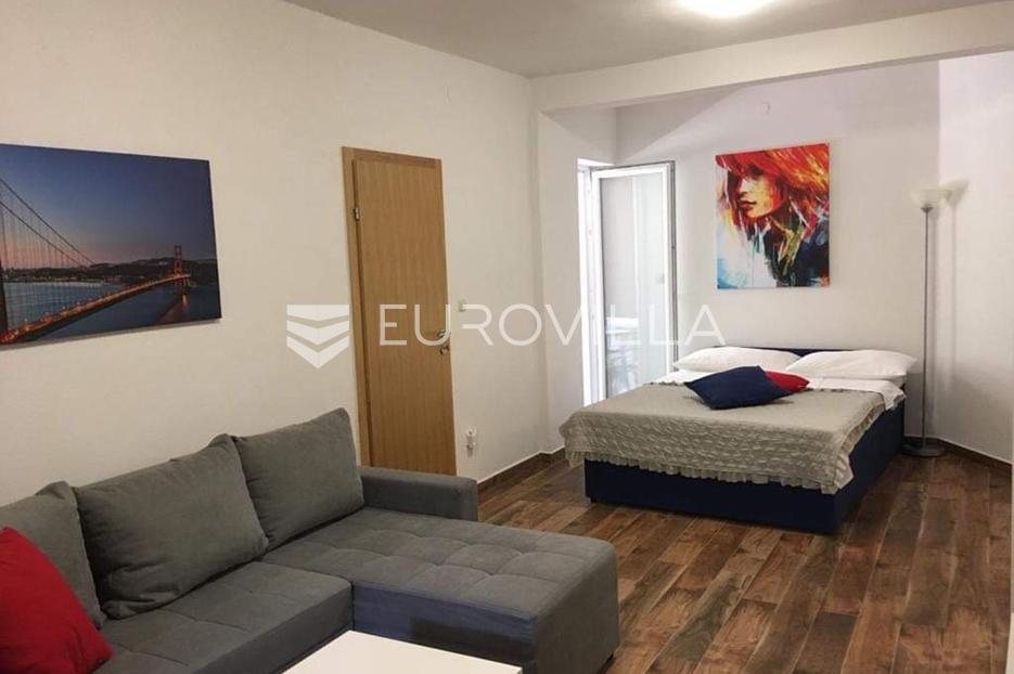 Casa In vendita -  Starigrad