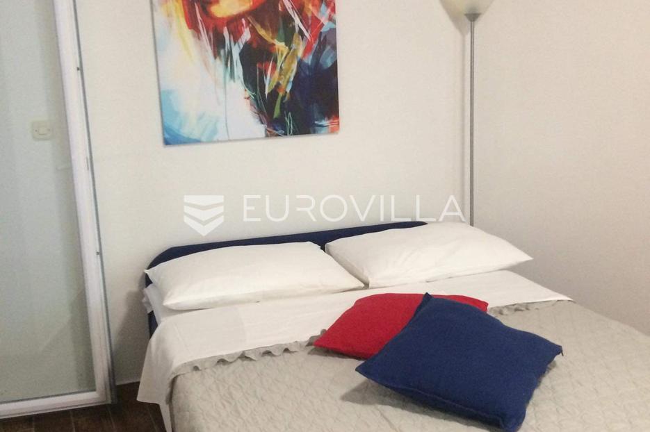 Casa In vendita -  Starigrad
