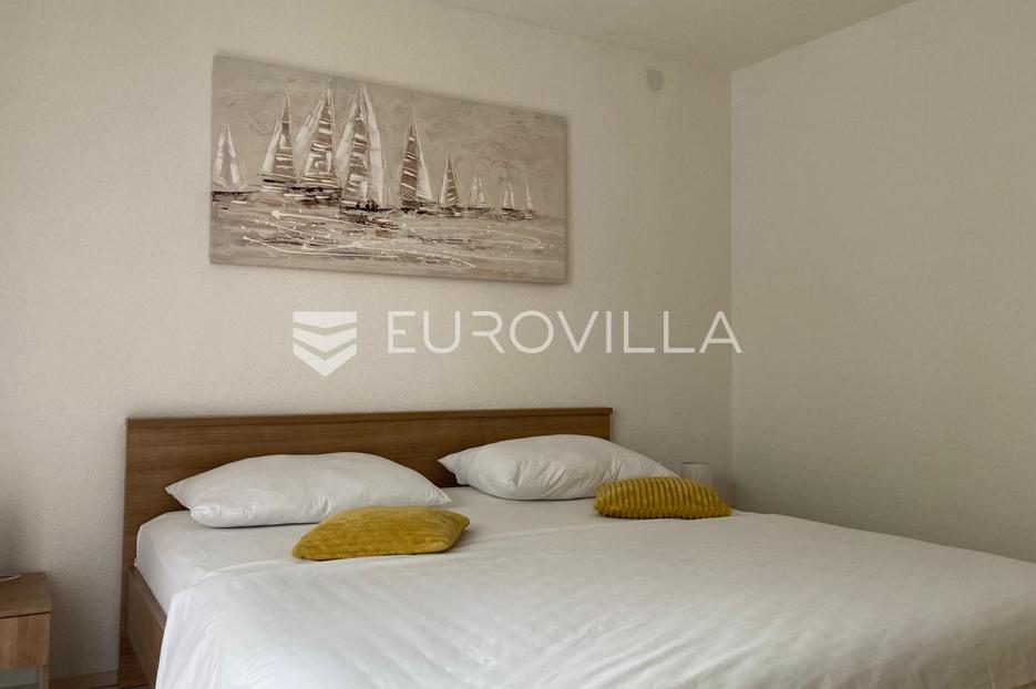 Casa In vendita -  Starigrad