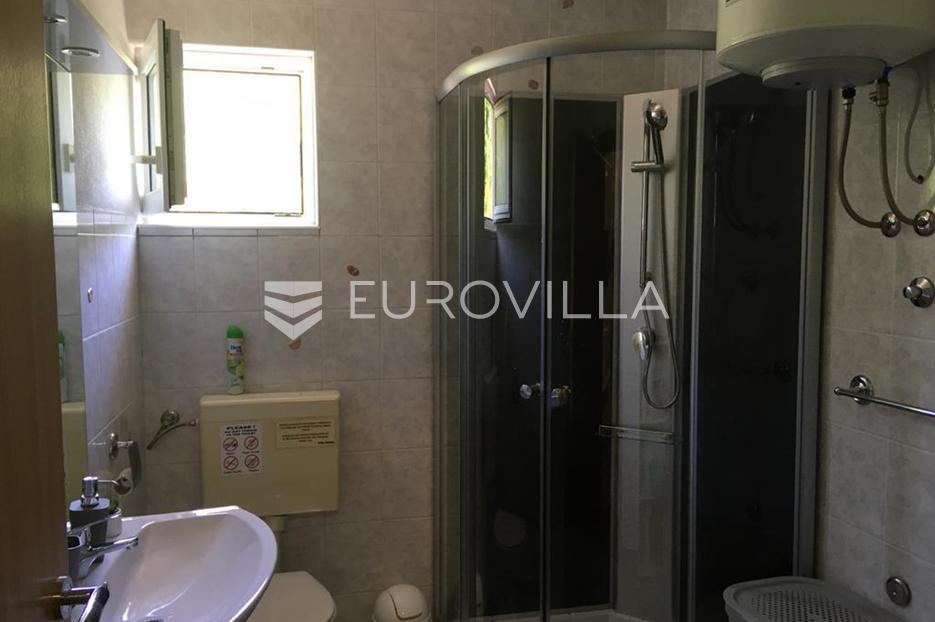 Casa In vendita -  Starigrad