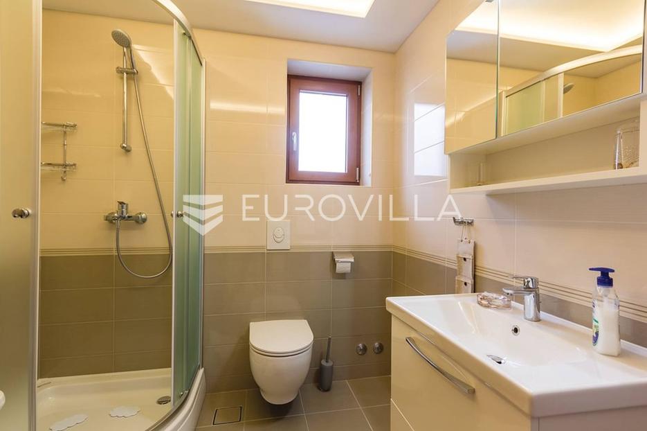 Casa In vendita - Istarska Ližnjan