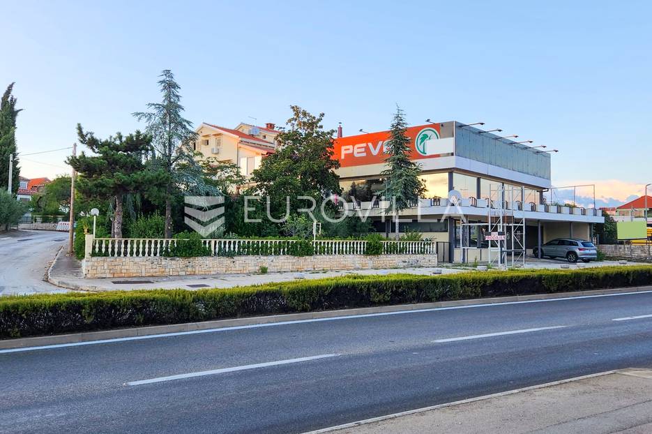Poslovni prostor Na prodaju -  Zadar