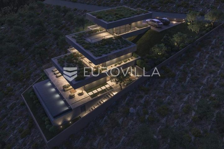 Zemljište na prodaju 1546 m² – Naklice