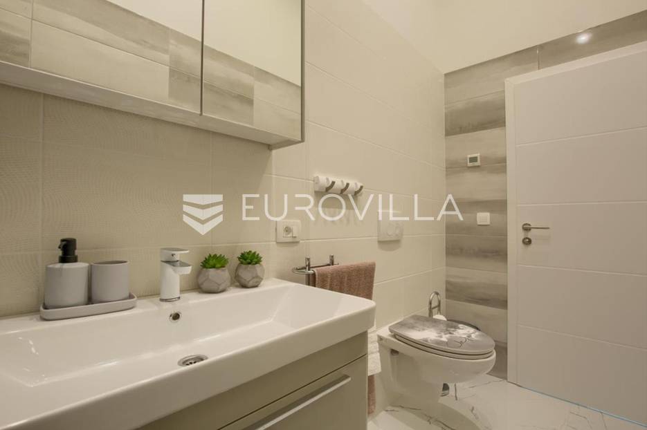 Apartment Zu verkaufen -  Pula
