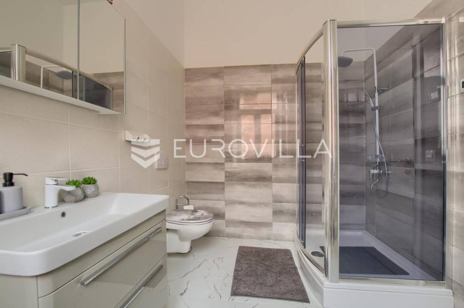 Apartment Zu verkaufen -  Pula