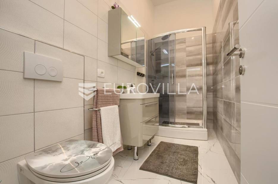 Apartment Zu verkaufen -  Pula