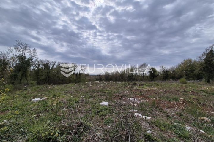 Działka na sprzedaż 1661 m² – Heraki