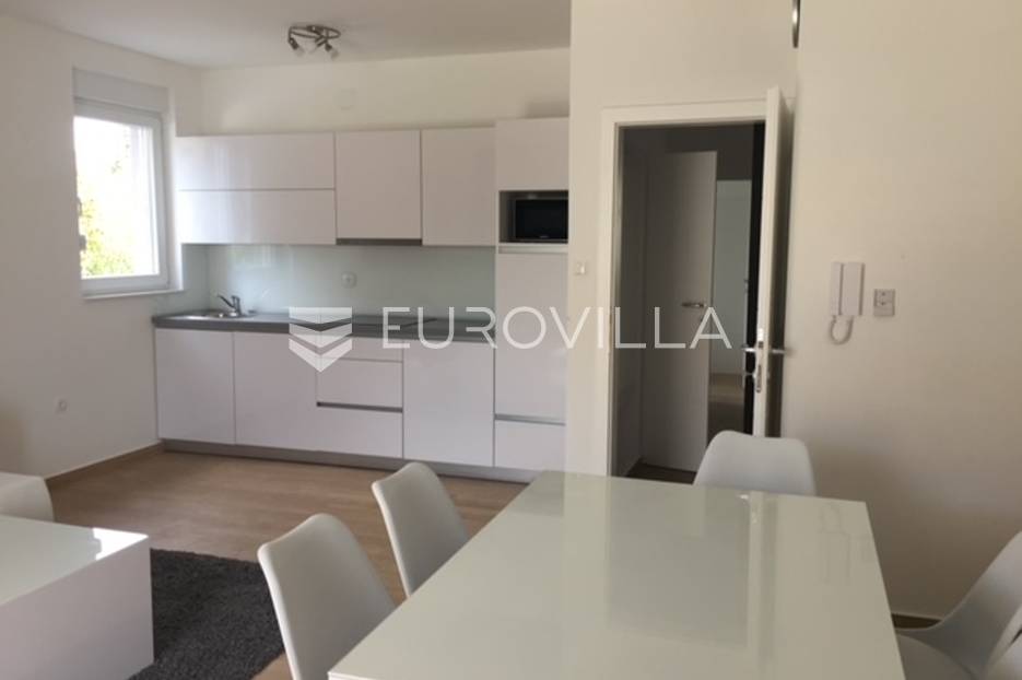 Apartmán Na prodej -  Novalja