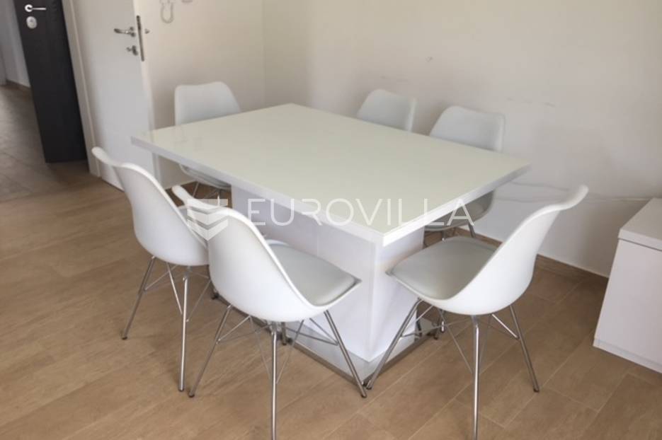 Apartmán Na prodej -  Novalja