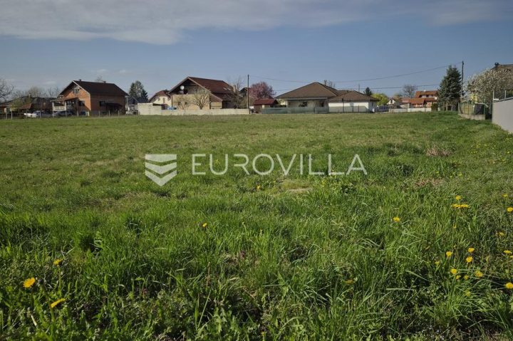 Działka na sprzedaż 4624 m² – Sračinec