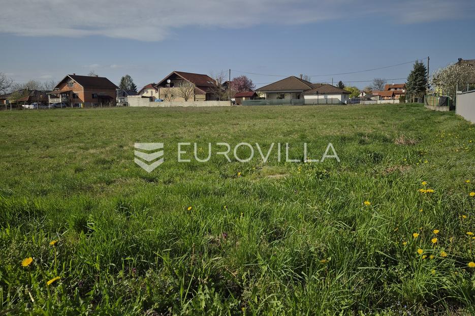 Zemljište Na prodaju -  Sračinec