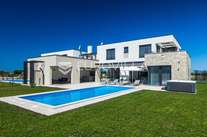 Dom na predaj 274 m² – Brtonigla