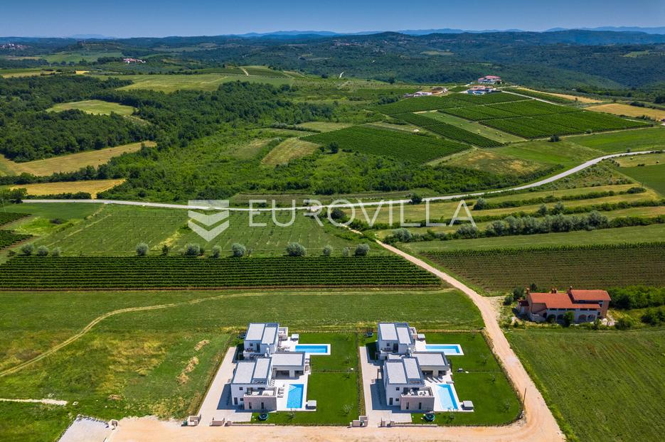 Kuća Na prodaju -  Brtonigla