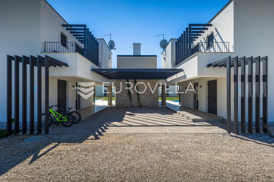 Kuća Na prodaju -  Brtonigla