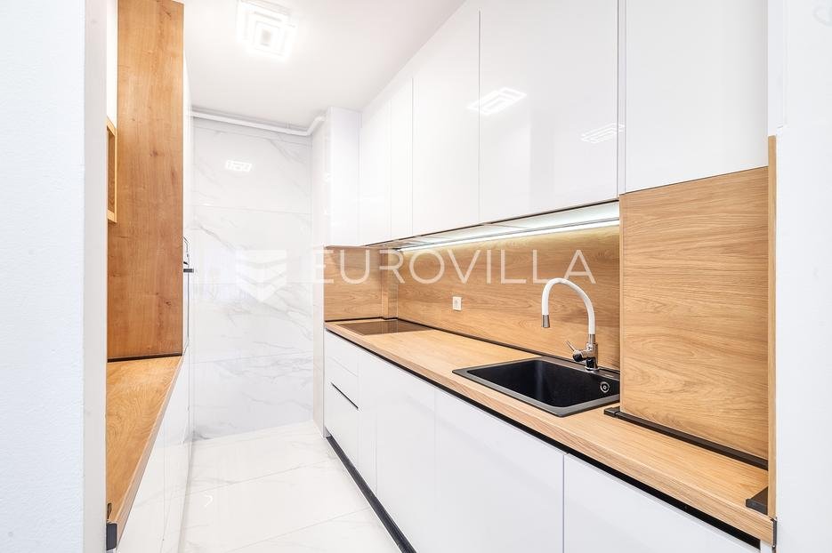 Apartmán Na predaj - Trnje - foto 4/7