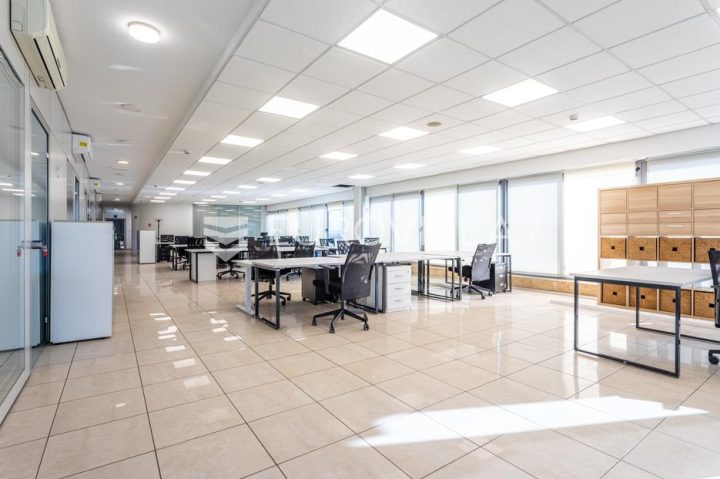 Komerční na prodej 455 m² – Lovrinac