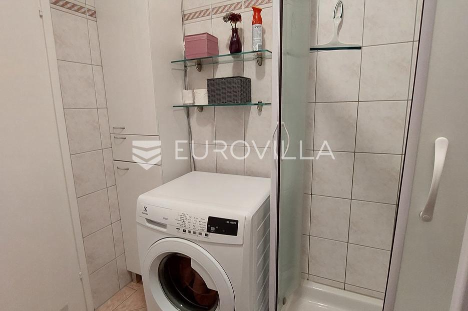 Apartma Na predaj -  Pula