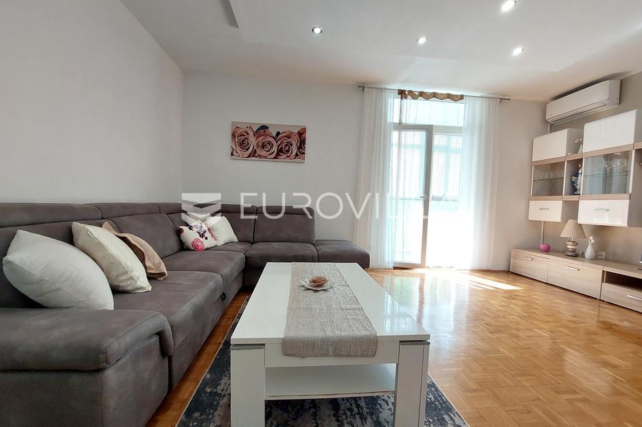 Apartma Na predaj -  Pula