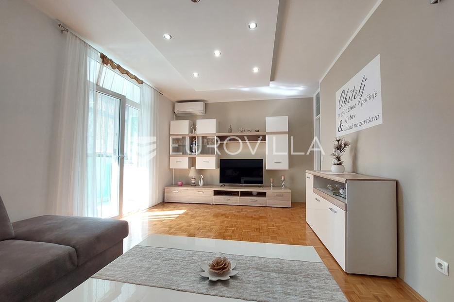 Apartma Na predaj -  Pula