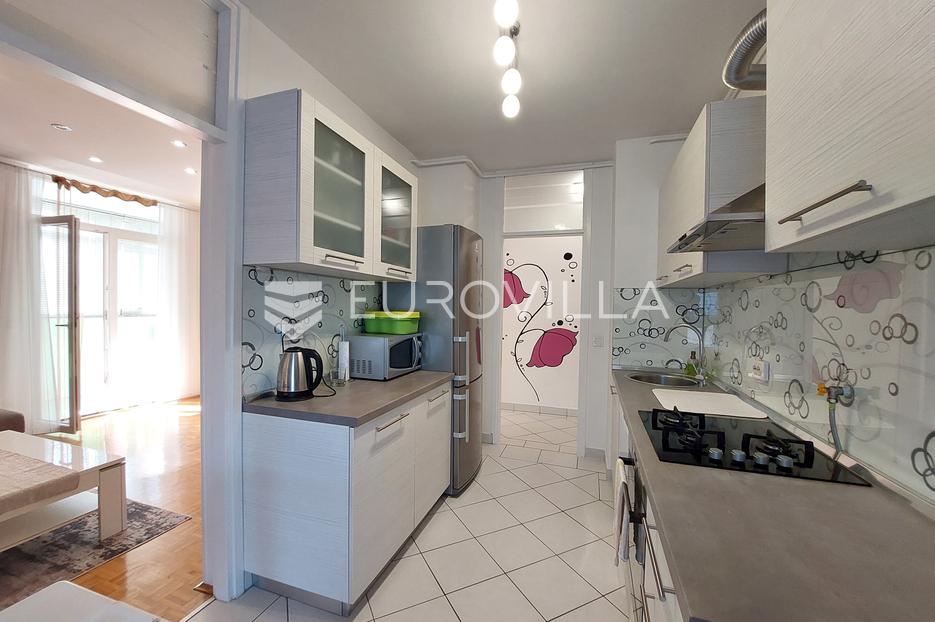 Apartma Na predaj -  Pula