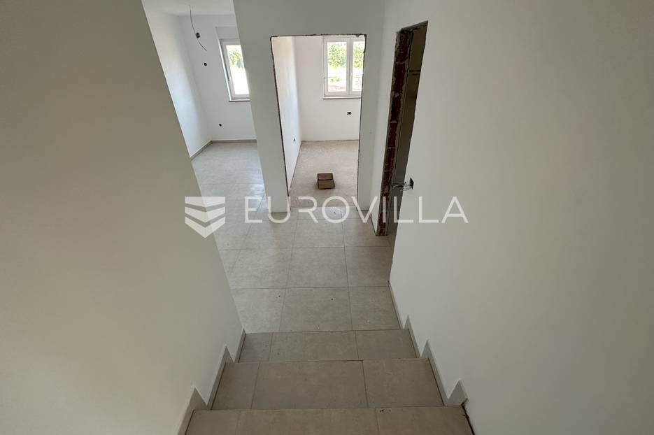 Apartma Na predaj -  Ližnjan
